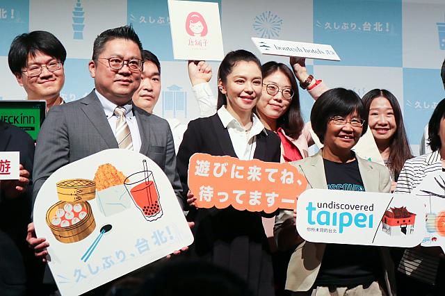 かわいらしさと美しさを備えるビビアン・スーさん！