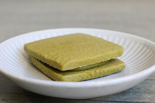 台湾茶の茶葉を使用した台湾土産にぴったりのクッキー
