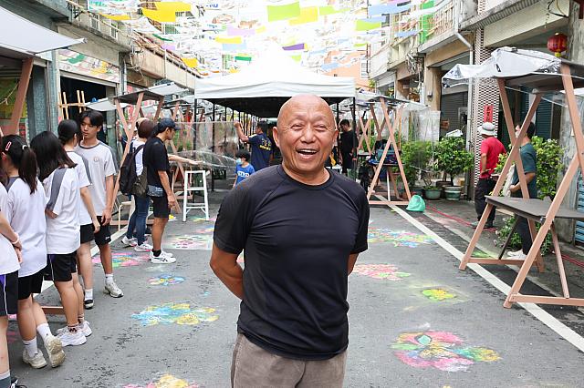 日大芸術学部、東京芸大大学院を卒業し、瀬戸内国際芸術祭をはじめとした台湾内外で活躍する林舜龍さん。MRT「大安森林公園」駅のカエルや台北・天母にある士東國小校門の鉛筆など日本人に馴染み深い作品も