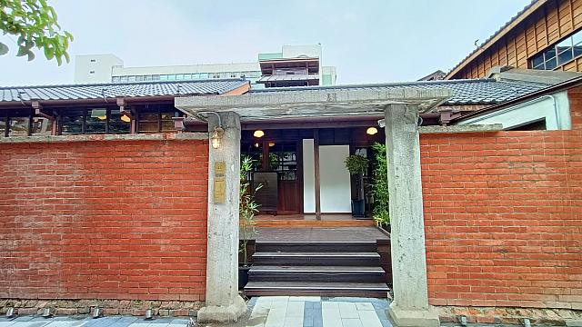 日本統治時代の建物をリノベ