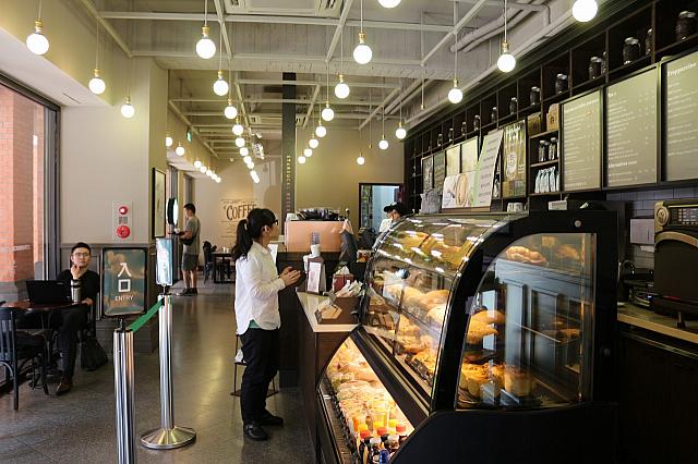スタバ店内の様子