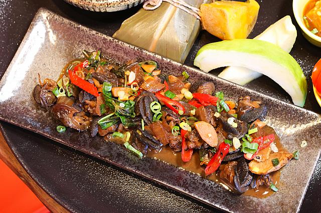 こちらが「蛉蛉風味餐」カタツムリの炒め物。コリコリした食感で、おいしくいただきました！