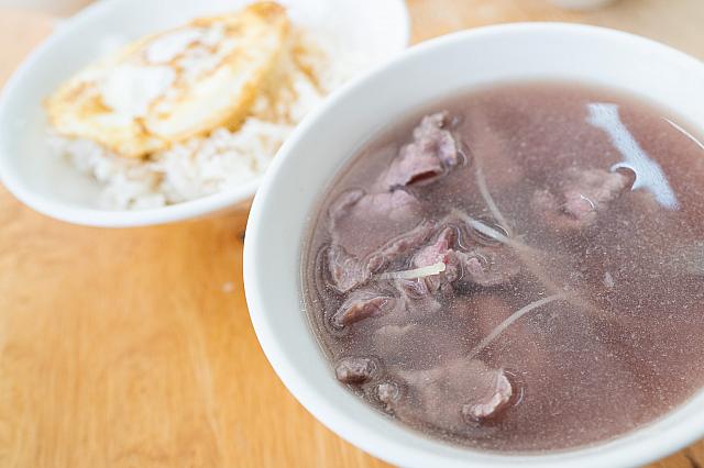 牛肉湯(牛肉のスープ）