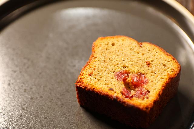 今、台湾で人気のピスタチオのパウンドケーキ！