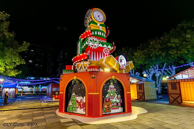 2.「魔幻時鐘塔」17:30～23:00 站前廣場