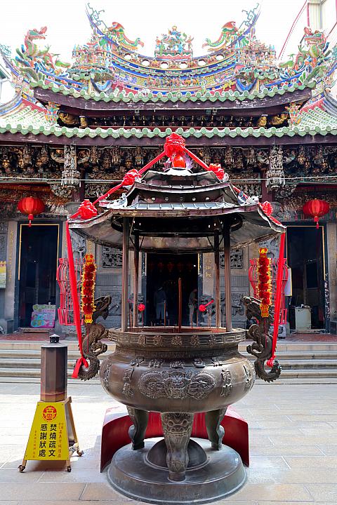 市内にある「嘉義城隍廟」もまた、ほんのちょっぴり日本を感じることができる場所だってことをご存じですか？