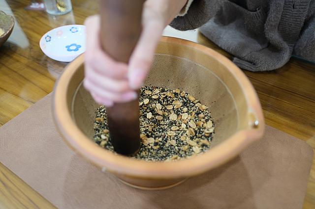 ひたすらすりつぶします！