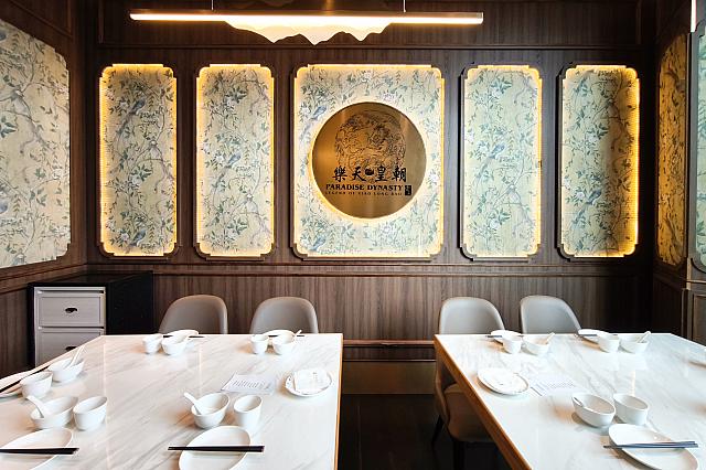 それに合わせて今年も新作メニューが登場しています。ナビもいっしょにお祝いすべく信義店へ行ってきました。