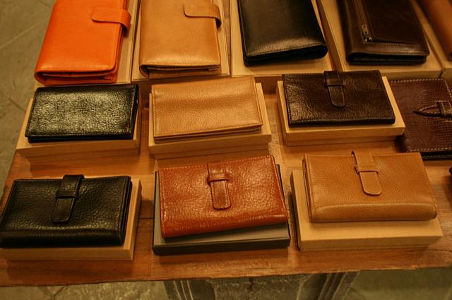 売れ筋商品No1の名刺入れ448万ドン～