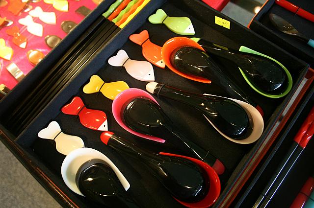 お箸、お魚の箸置き、レンゲセット45ドル