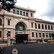 ヨーロッパの駅を連想させる建物の中央郵便局