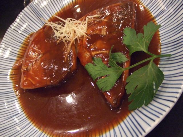 煮魚や焼き魚など、日本で日常食卓にのぼるようなメニューがそろっています。