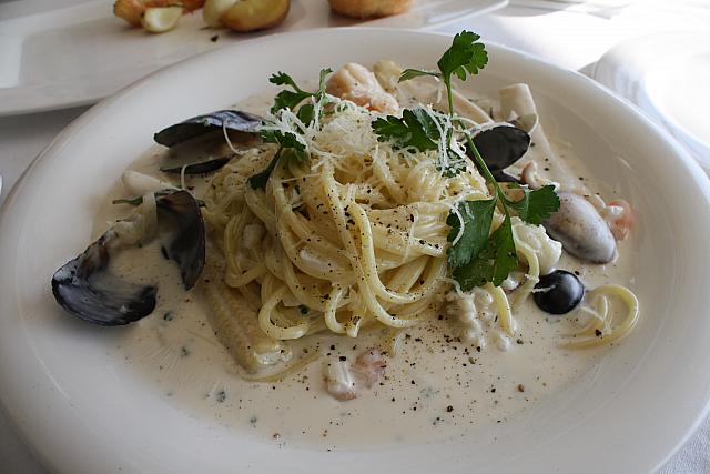 美味しいパスタを食べたいならココ！本格派パスタに最高の景色のレストラン！