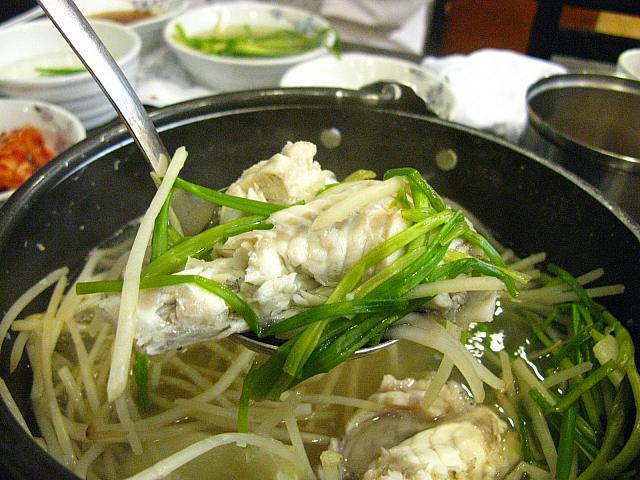 韓国式のふぐちりとシメのお粥が絶品！ちょっと高級な韓国式ふぐ料理専門店！