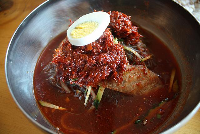 空港近くの隠れ人気店！