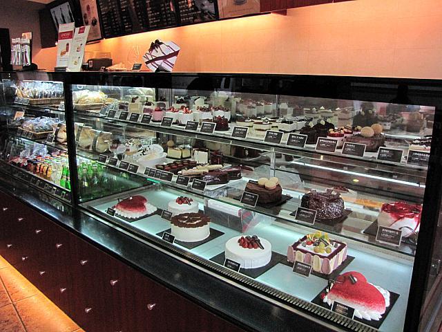 コーヒーショップ、でも手作りケーキやスイーツが充実していて美味しいと評判のカフェチェーン