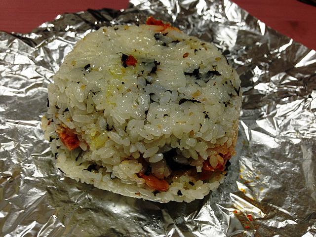 ボリューム満点、韓国式ライスバーガー！