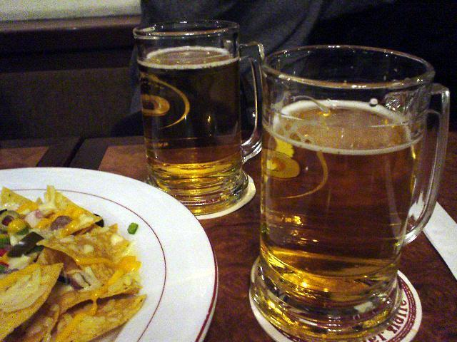 ショッピングの途中に冷たいビールでひと休み！