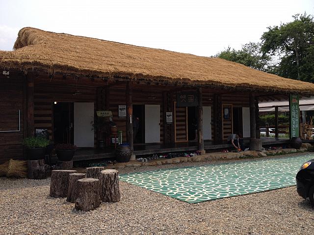 江原道特産のそば粉を使った麺料理が自慢のお店！