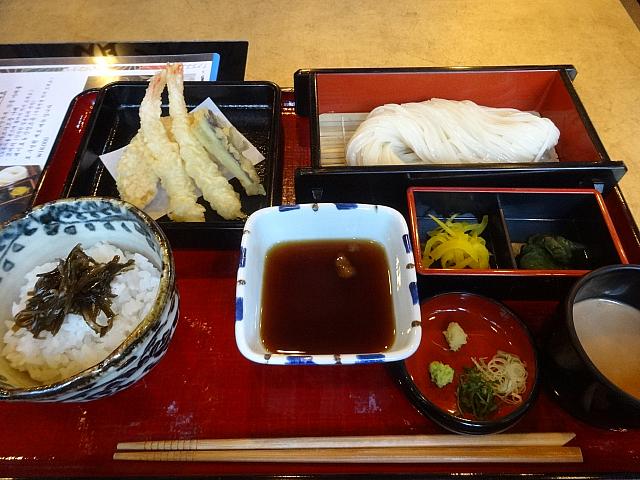 日本からやってきた稲庭うどんのチェーン店