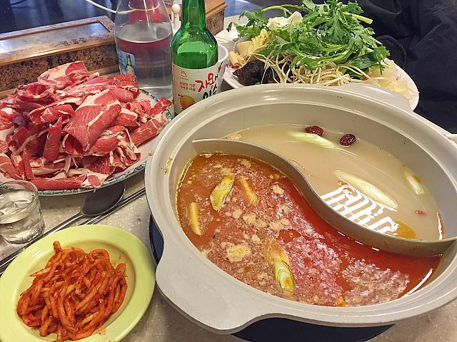 本場の中国料理がいろいろ！ソウルの中華街、デリムにある火鍋が人気の飲み屋食堂