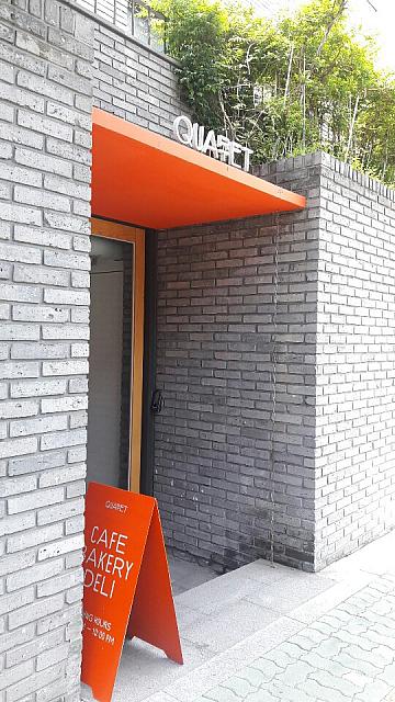 漢南洞のアーバンリゾート、サウンズハンナム内のベーカリーカフェ