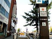 地下鉄１号線南浦洞駅（nampo、南浦）１番出口から出てくるっと振り返りましょう。  