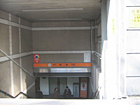 １．地下鉄３号線アングッ（安国・Anguk・328）駅１番出口を出て右に１００ｍほど進みます。