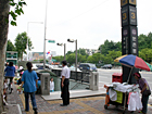 １．地下鉄５号線トゥンチョン（遁村洞・Dunchon-dong・P549）駅３番出口を出て、道なりに５分ほど歩き、