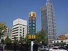 地下鉄３号線キョンボックン（景福宮・Gyeongbokgung・327）駅７番出口を出て
