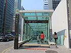 地下鉄２号線・新盆唐線カンナム（江南・Gangnam・222）駅４番出口から出て、