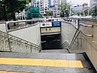 地下鉄２号線チュンドン（中洞・Jung-dong・202）駅7番出口を出て、