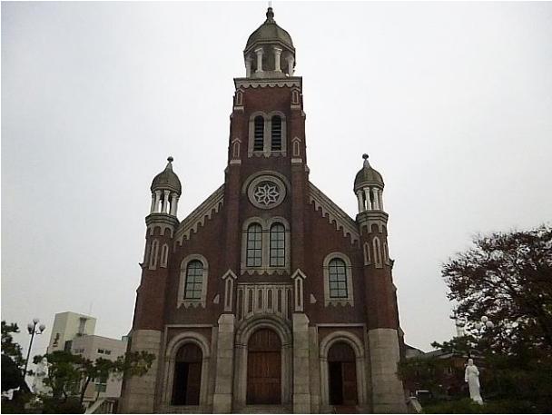 沓洞の丘の上に建つ、古いカトリック聖堂