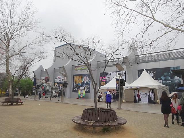 オリニ大公園にあるWAPOPの専用劇場！