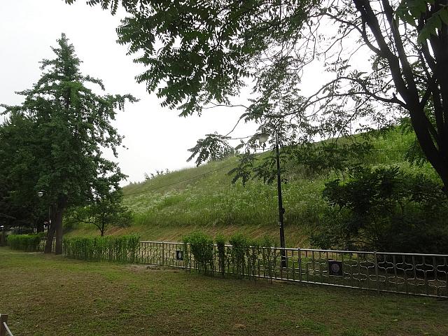 ソウルの南東部に残る、古代百済の土城。