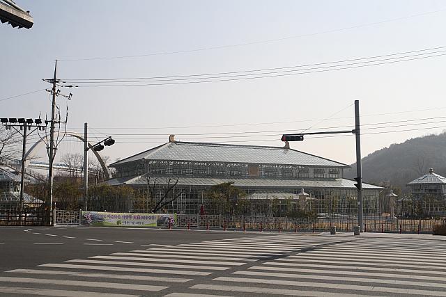 韓国最初の動物・植物園だった東宮を再現した室内パーク！