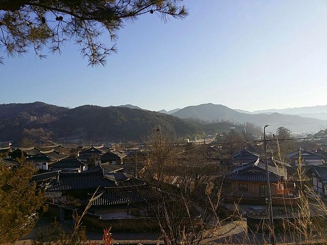 伝統的な両班古宅が多く残る村