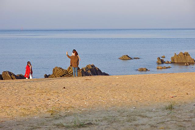 釣りスポットとしても人気の泰安半島北西部に位置する海岸