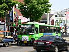 2.マウルバス（グリーンの町内バス）02番に乗って、（※降りるタイミングが分かりにくいので、「ワリョンコンウォン（臥龍公園）」といえば、運転手さんが教えてくれる、ハズです。）