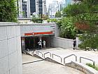 地下鉄３号線キョンボックン（景福宮・Gyeongbokkung･327）駅５番出口を出て
