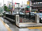 地下鉄６号線イテウォン（梨泰院・itaewon・630）駅１番出口を出て、