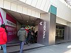 地下鉄２号線サムソン（三成・Samseong・219）駅６番出口の方へ行くとコエックスモールの地下１階の入口につながります。
