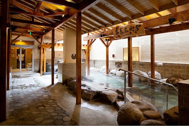 9つのお風呂と7種類の岩盤浴で身も心もリラックス♪　金橋エリアの人気スーパー銭湯。