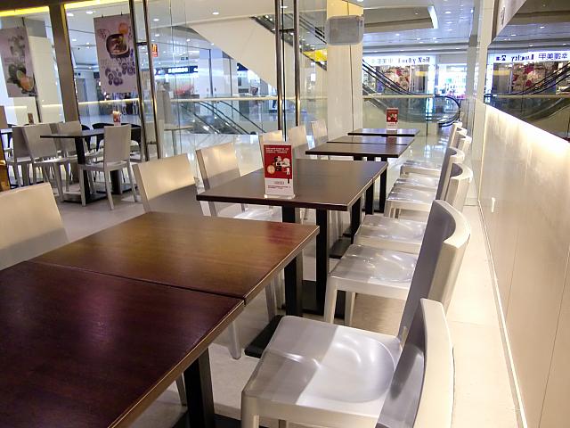人気の秘密は選べるスープと豊富な具!　ヘルシードリンクも揃う麺料理専門店。