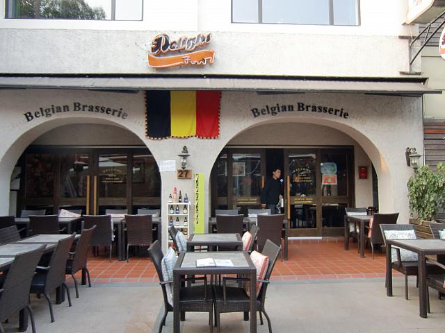 種類豊富なベルギービールで鍋に山盛りのムール貝を食べよう!　多国籍料理店が集まる虹梅路のベルギーブラッスリー。