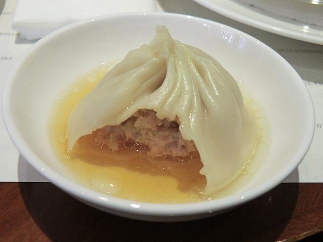 101階の展望台に行くならここの小籠包もハズせない!　味もサービスも文句ナシの人気チェーン。