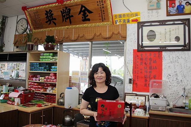 茶農園が自ら作り出す茶葉料理の数々！人数に合わせて金額が設定されるので、少人数で訪れてもたくさんの料理が食べられちゃう～☆