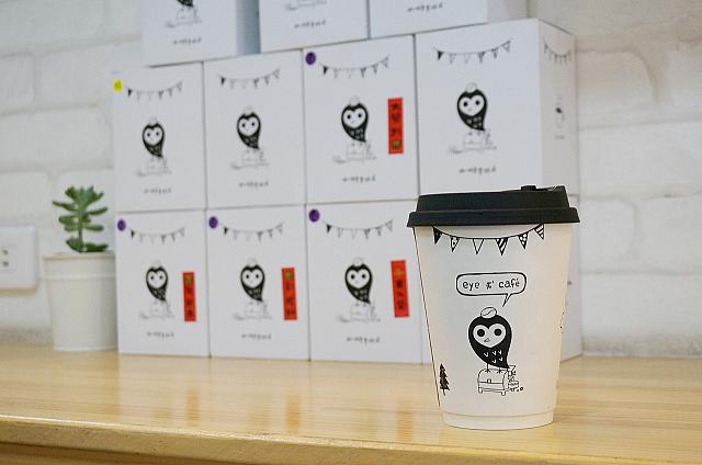 手軽に台湾コーヒーが飲めるドリンクスタンド！
