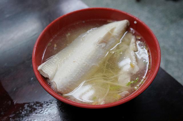 花蓮駅前の超人気店！　花蓮でもおいしい虱目魚が食べられちゃいます♪