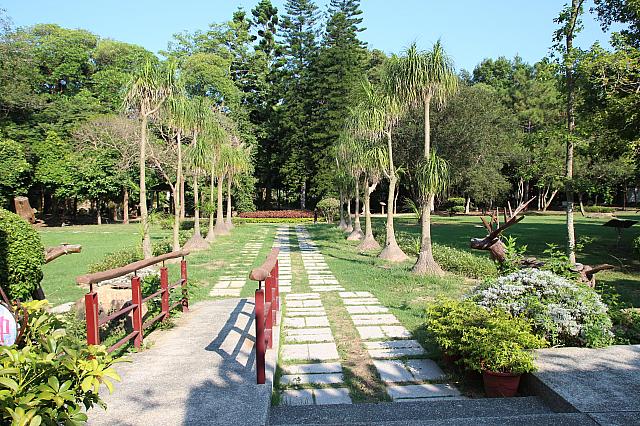 金門は小さな島ですが、遊楽区に入り込むと、果てしなく大きな森に紛れ込んだような気分になりました